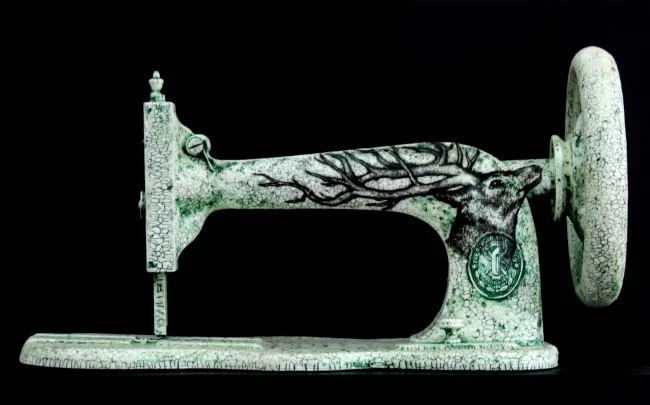 Deer Sewing Machine