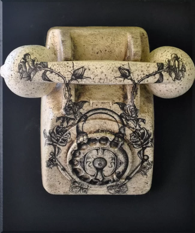 Lock Telephone
