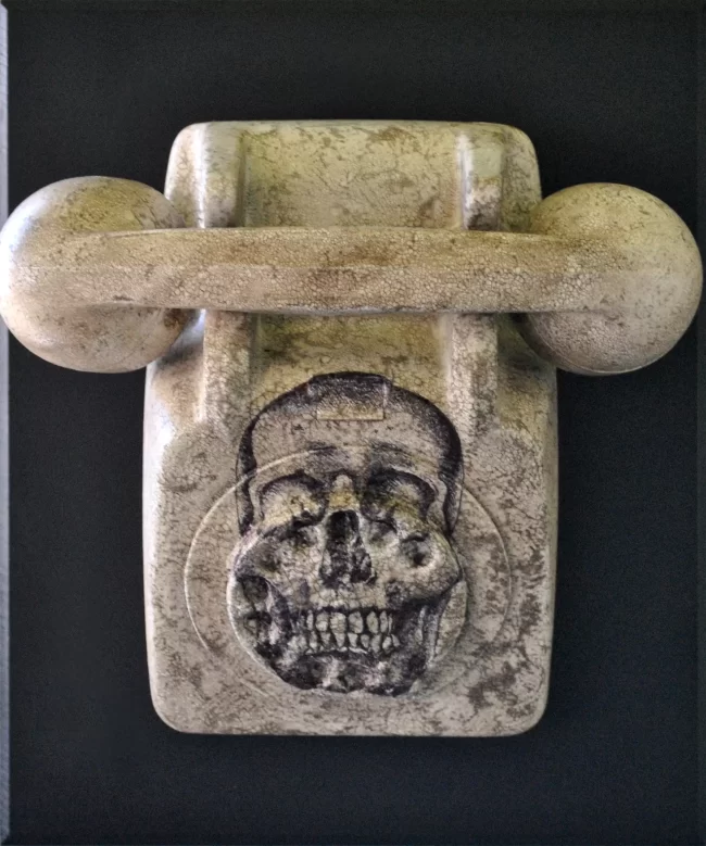 Skull 3 Telephone